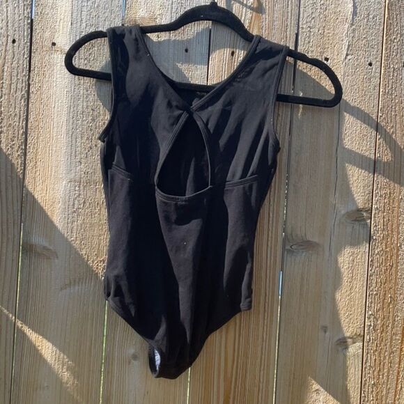 Take 50% OFF- Cat & Jack One Piece Swimsuit Girls, Size-L - Picture 4 of 7